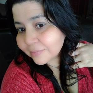 Meet your Posher, Elvira